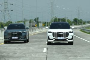 JAECOO J8 SHS ARDIS Pecahkan Rekor MURI, Mampu Tembus 1.660 km Hanya dengan Satu Kali Isi Daya dan Bahan Bakar   