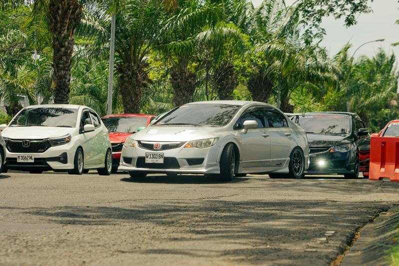 Komunitas mobil Honda meramaikan Honda Culture Vol.2 di Surabaya