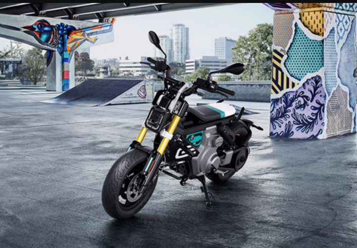 BMW CE 02 Skuter Listrik Futuristik Seharga Rp 300 Jutaan, Gaya, Teknologi, dan Performa Menyatu Sempurna