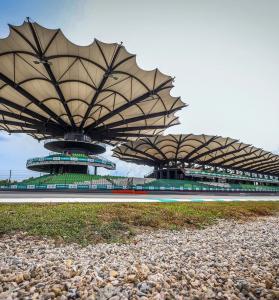 MotoGP 2026: Sepang dan Buriram Kembali Jadi Ajang Tes Pra Musim, Akhir Era Mesin 1000cc dan Michelin