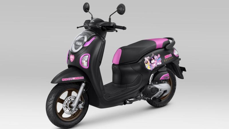Honda Scoopy Kuromi (Foto: AHM)