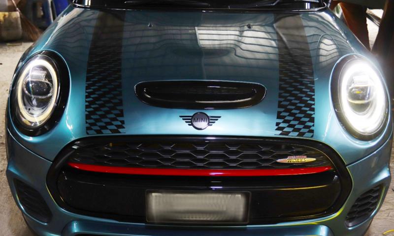 Lampu DRL Mini Cooper yang sudah mendapatkan penanganan dari Tomi Airbrush 