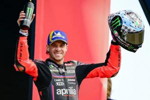 MotoGP 2025 Australia: Aprilia Pancang 2 Target Penting. Semuanya di Pundak Marco Bezzecchi 