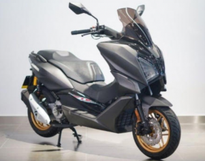 Lebih Murah dari Yamaha XMAX Feelink X300, Skutik 300cc Asal Tiongkok dengan Fitur Mewah dan Teknologi Canggih