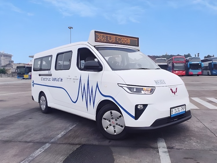 Mobil listrik Mitra EV jadi bagian transports hijau Jakarta