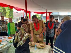 Dorong Kemajuan Masyarakat, Auto2000 Resmikan Kampung Berseri di Jatimelati Bekasi   