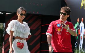 F1 2025: Resmi Bertunangan, Charles Leclerc Bakal Jadi Pembalap Kedua di Grid F1 Dengan Status Menikah