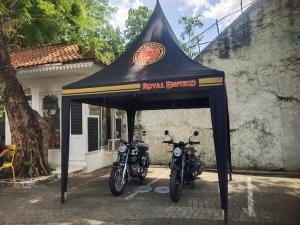 Nikmati Test Ride dan Penawaran Spesial Royal Enfield di Warung Solo, Dapat Diskon Hink Rp10 Juta