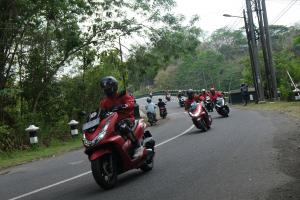 Semarak Honda Bikers Day 2025, Puluhan Ribu Bikers Banjiri Garut