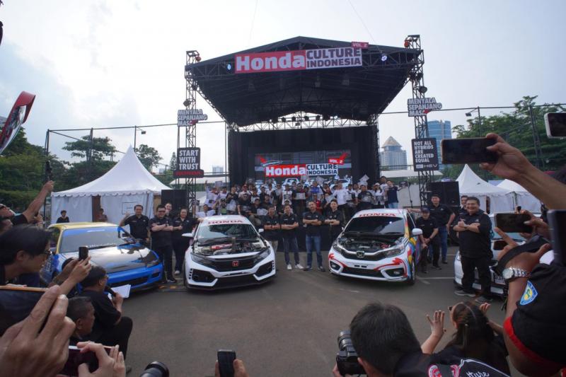 Petinggi Honda Prospect Motor semringah melebur dengan komunitas di acara puncak Honda Culture Indonesia 