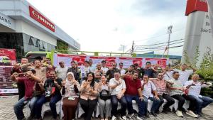 Jawab Kebutuhan Logistik Jawa Tengah, Hino300-136 MDLR Resmi Hadir di Solo dan Semarang   