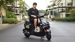 Motor Ofero 3 Lit Brilliant Black Jadi Kanvas Seni Mural WD.Willy