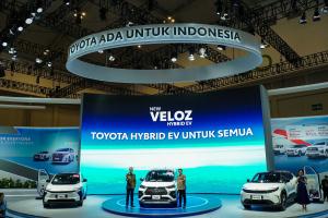 Toyota Panaskan GJAW 2025 dengan Meluncurkan New Veloz Hybrid EV