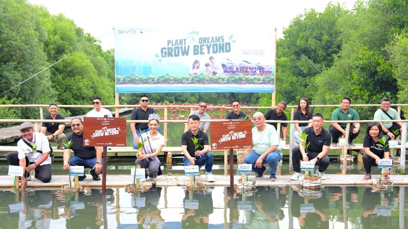 BYD Tanam 500 Mangrove Bersama Komunitas (Foto: BYD)
