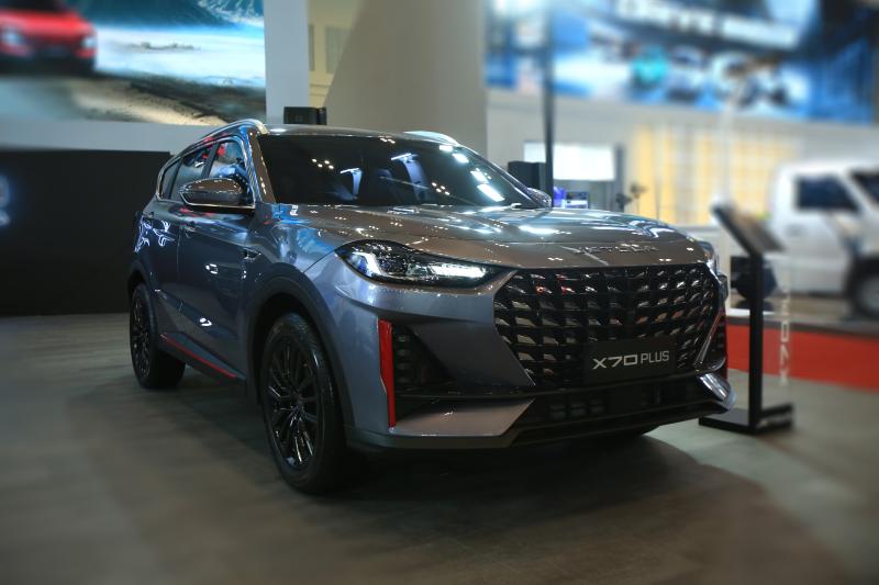Jetour X70 yang tampil menggoda di Booth Jetour di GJAW 2025
