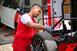 Deteksi Ban Mobil Agar Tak Sampai Pecah Saat Berkendara