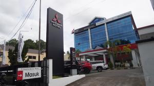 Perkuat Layanan, Mitsubishi Motors Tambah Diler Baru dan Fasilitas Bodi & Cat di Manado