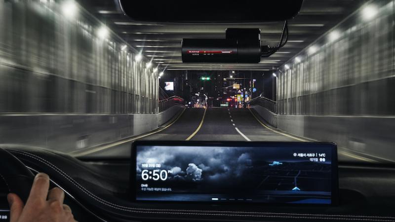 Tampilan Dashcam BlackVue Elite 10-2 CH yang punya jangkauan luas dan hasil reman jernih