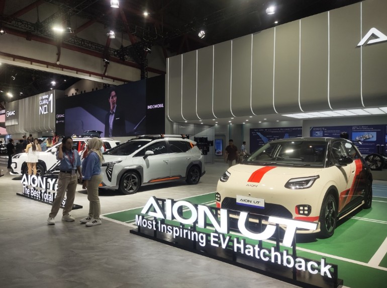 Deretan mobil AION yang mendapatkan promo spesial di IIMS 2026