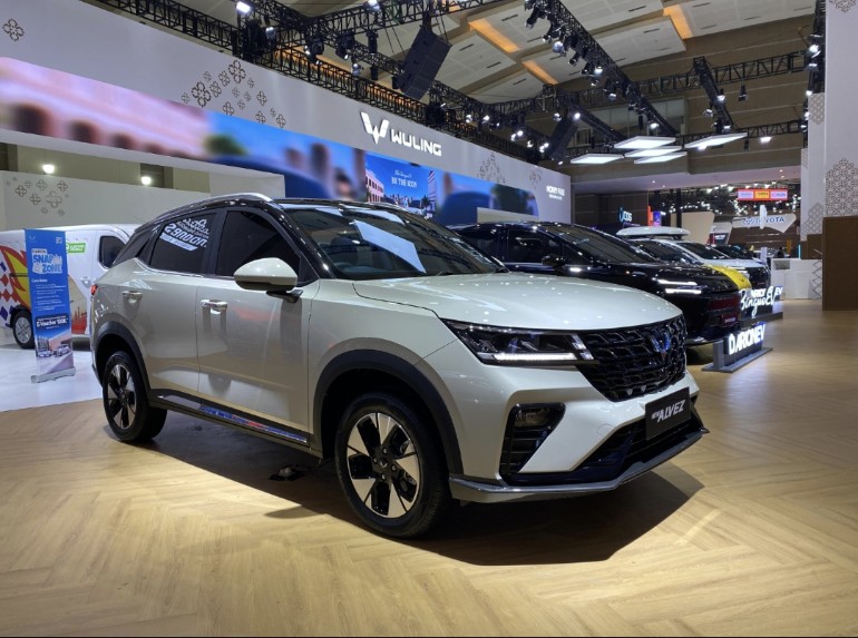 Tampilan menggoda SUV kompak Wuling New Alvez yang tangguh dan canggih