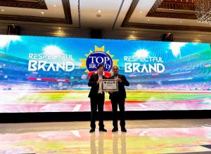 Mitsubishi Fuso Kembali Raih Top Brand 100 Award, Konsisten Jadi Andalan dengan Pangsa Pasar 39,9 Persen