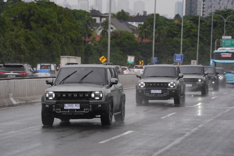 Jetour T2 dalam sebuah sesi test drive yang menunjukkan kemampuannya dalam berbagai kondisi