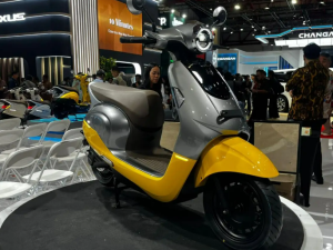 Solusi Cerdas Mobilitas Perkotaan: Mengenal Fitur Mewah di Indomobil Emotor QT Pro