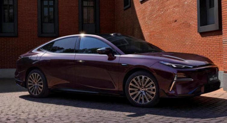 Geely Starshine 8