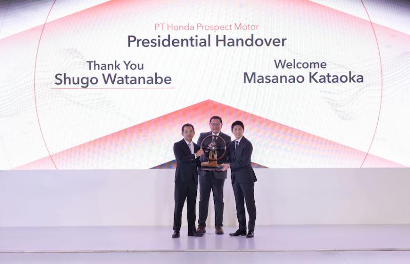 Petinggi Honda dalam acara PT Honda Presidential Handover dari Shugo Watanabe kepada Masanao Kataoka