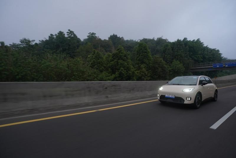 Mobil listrik AION UT  semakin diminati di pasar Indonesia