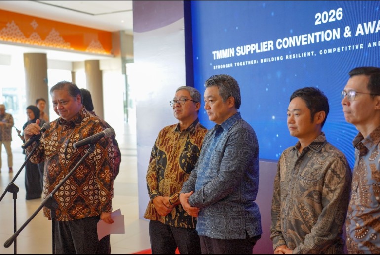 Menko Perekonomian Airlangga Hartarto hadir dalam acara kemitraan Toyota Indonesia dan CATL
