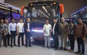 Raih Kepercayaan Perusahaan Otobus, Mercedes-Benz Bus Serahkan Unit ke Partner Bisnis