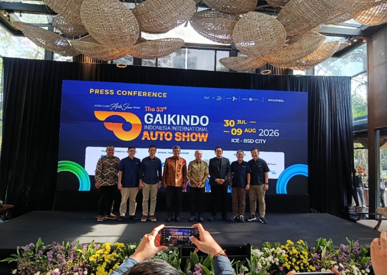 Petinggi Gaikindo, Seven dan Astra Financial dalam Acara Konferensi Pers penyelenggaraan GIIAS 2026