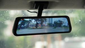 Budaya Defensive Driving Dan Smart E-Mirror Dapat Menunjang Keselamatan Berkendara