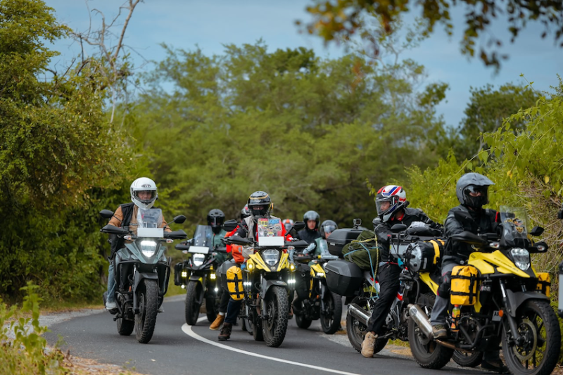 Pengguna Suzuki V-Strom 250SX melakukan touring ke Pulau Dewata
