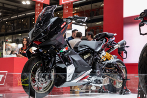 Lebih Dekat dengan Italjet Dragster 700 Twin: Skutik Radikal Berjiwa Superbike, Monster Baru di Aspal Indonesia