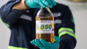Juli Akan Diluncurkan Bahan Bakar B50 Berbasis Kelapa Sawit, Harga di Kisaran Rp6.800 Per Liter