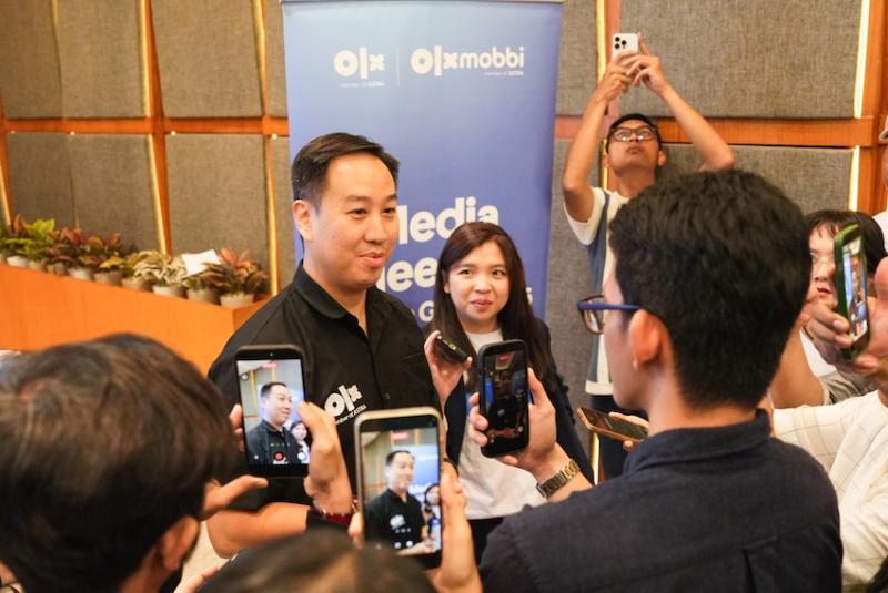 Direktur OLX, Agung Iskandar menyampaikan inovasi terbaru mereka dengan membuktikan Sub Kategori Mobil Baru