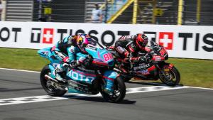 Moto2 2026 Belanda: Gila! Cuma Selisih 0,024 Detik, Duel Sengit David Alonso dan Manuel Gonzalez Bikin Jantungan!