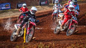 Diva Ismayana Rajai Putaran 4 Kejurnas Motocross 2026 di Bekasi, Hilman Maksum Amankan Podium