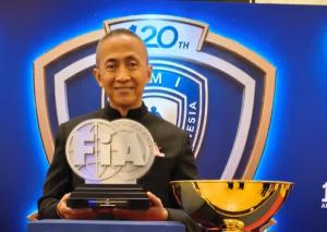 Dedikasikan untuk Para Marshall dan Volunteer, Dani Sarwono Raih FIA Senior of the Year di IMI Awards 2026