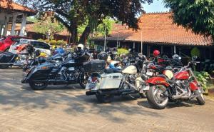 Nikmati Akhir Pekan, HDCI Sunmori mampir di Warung Solo