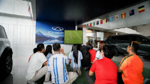 Cara Chery Jaga Kebersamaan dengan Nobar Piala Dunia di Jaringan Diler