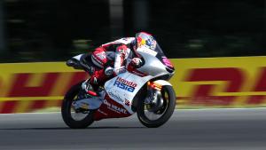 Moto3 2026 Jerman: Veda Ega Pratama Tercepat di Sachsenring, Unggul Cuma 0,008 Detik!