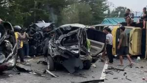 Kecelakaan Maut di Depan Hill Park Sibolangit,  7 Kendaraan Hancur dan 6 Orang Dikabarkan Tewas