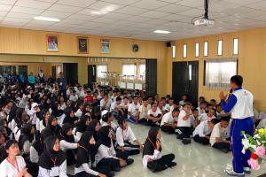 WMS Sebar Virus Keselamatan Berkendara Melalui Edukasi 800 Siswa Baru di Tangerang
