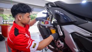 Niat Hemat Malah Boncos, Ini Bahaya Menunda Ganti Oli Kendaraan Saat Kemarau Panjang