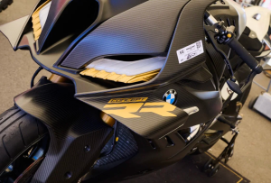 Intip Perdana Generasi Anyar BMW S1000 RR 2027 Terpergok Uji Coba di Lintasan