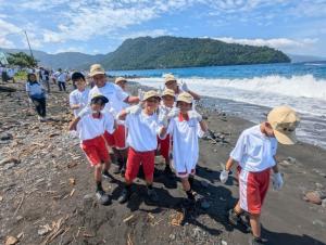 Edukasi Generasi Muda Jaga Laut, Suzuki Gelar Clean Up The World 2026 Di Pulau Sangihe 