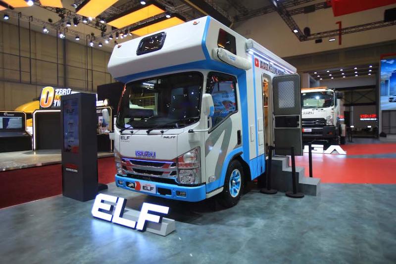 Tampilan Isuzu ELF NLR yang disulap jadi Isuzu Campervan petualangan Jajago